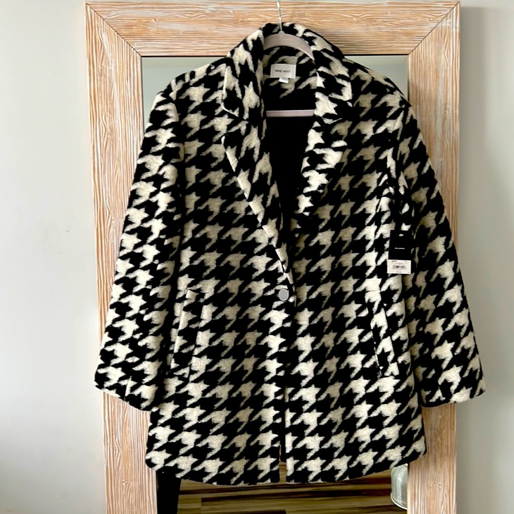 Nine West herringbone jacket size small.